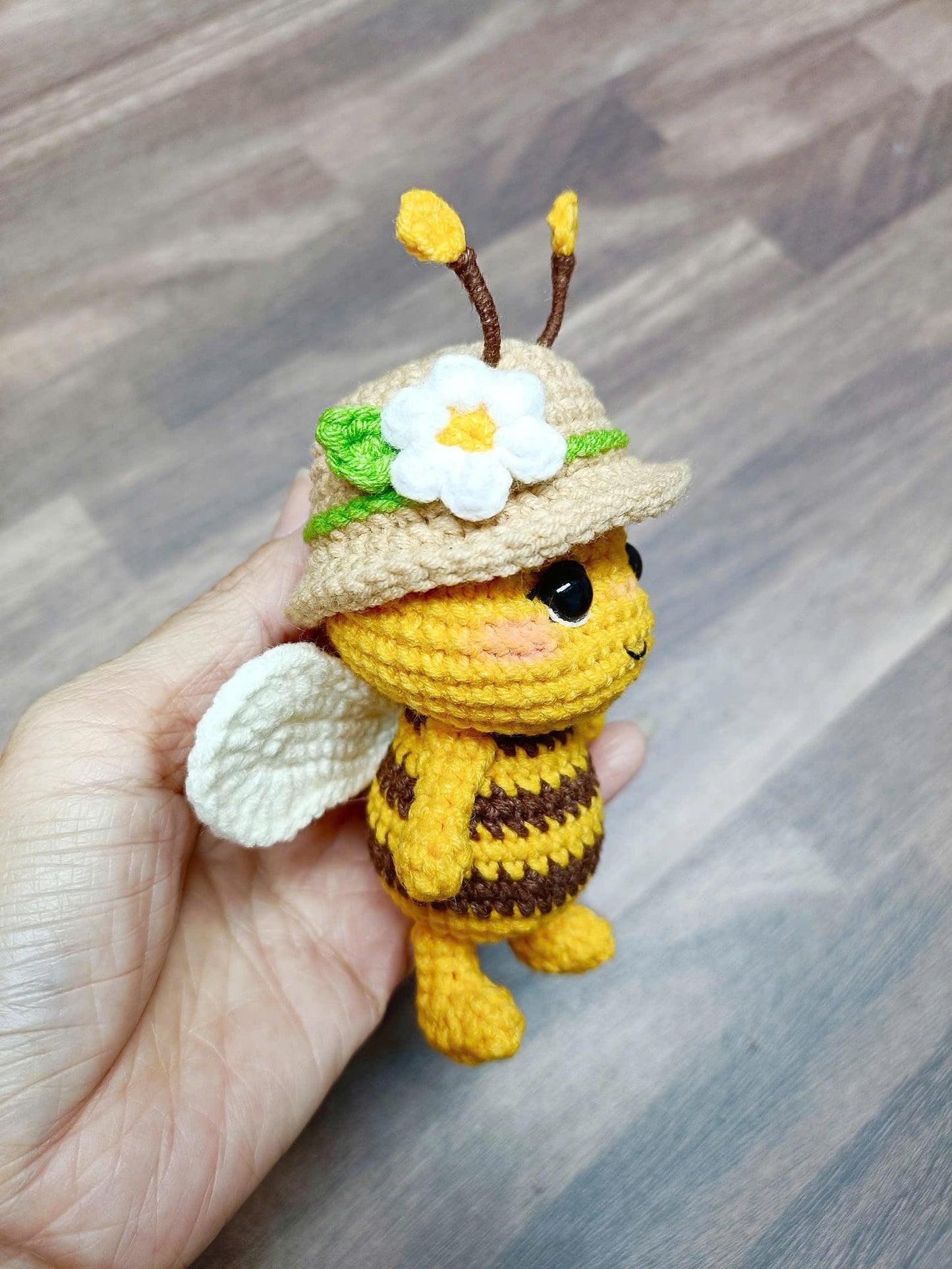Bee Crochet Pattern: Amigurumi Keychain (US Terms) (PDF Download)