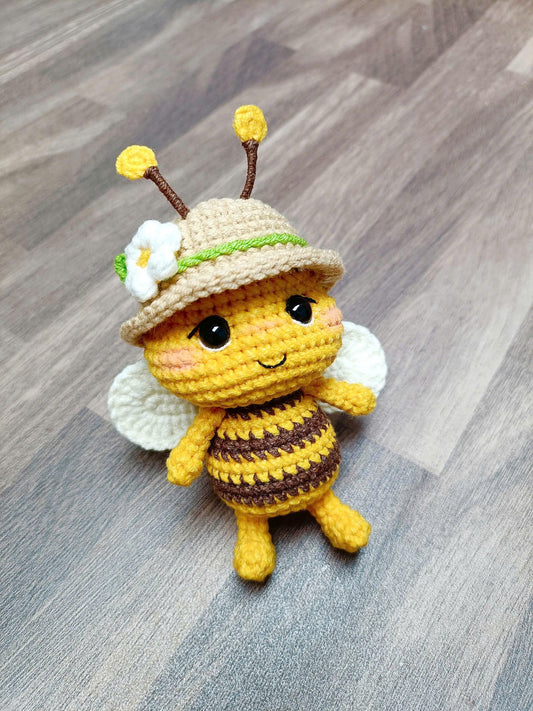 Bee Crochet Pattern: Amigurumi Keychain (US Terms) (PDF Download)